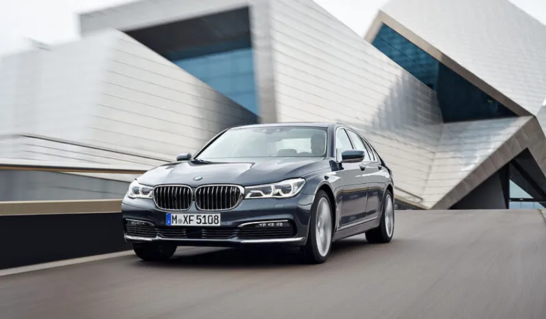 1-BMW-730d-3