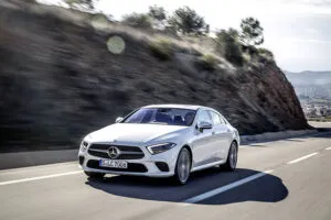 Mercedes-Benz-Cls-300d-Amg-Line-Coupe-3-1-300x200