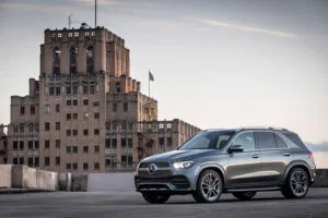 Mercedes-Benz-Gle-Class-350-D-4matic-Amg-Line-7-Seats-Suv-Auto-Diesel-RDE2-1-300x200
